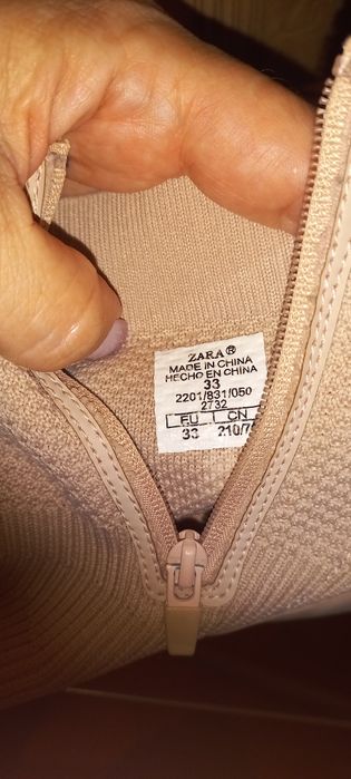 Ботинки кроссовки Zara
