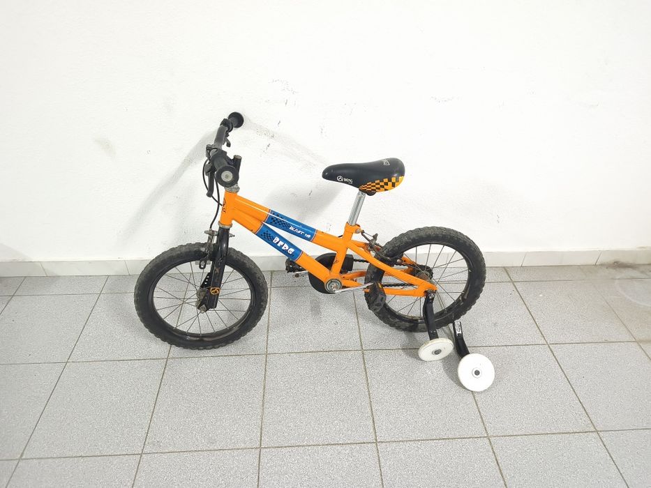 Bicicleta infantil 4/8 anos com rodinhad de