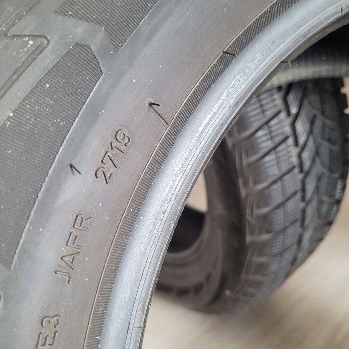 GoodYear suv Ultra grip 215 65 r17