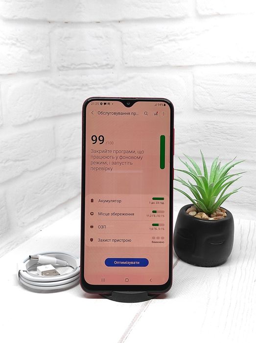 Продам телефон Samsung A20 3/32Gb NFC в робочому стані