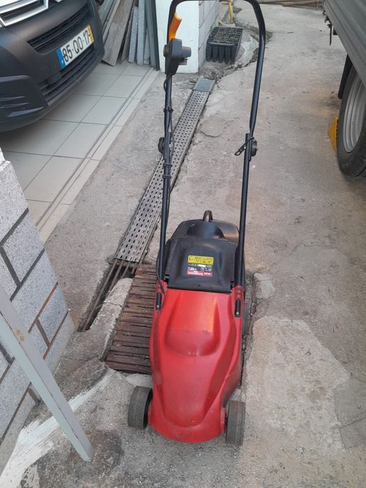 Cortador da relva 900W