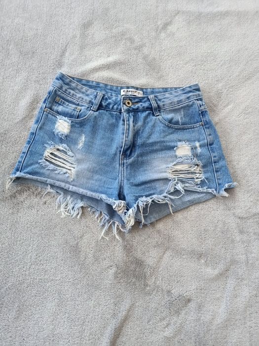 Spodenki z wysokim stanem r. L