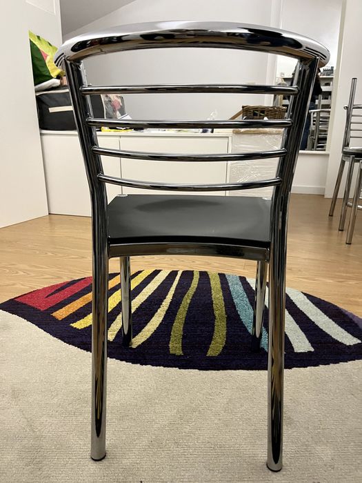 Mesa redonda design com cadeiras64552364766721123