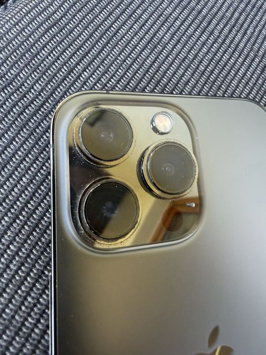 Iphone 13 pro + etui