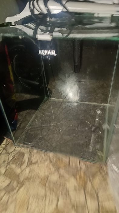 Sprzedam akwarium 49l