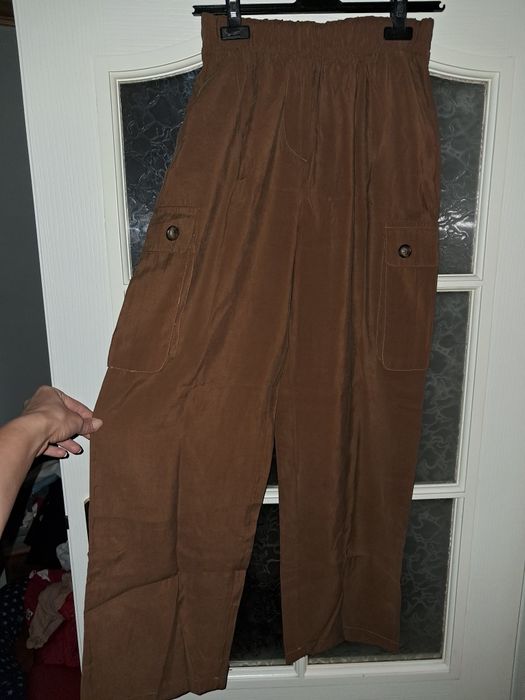 Spodnie damskie delle M nowe