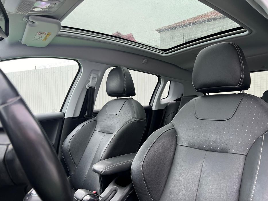 Vendo Peugeot 2008 1.6 BlueHDi Titane