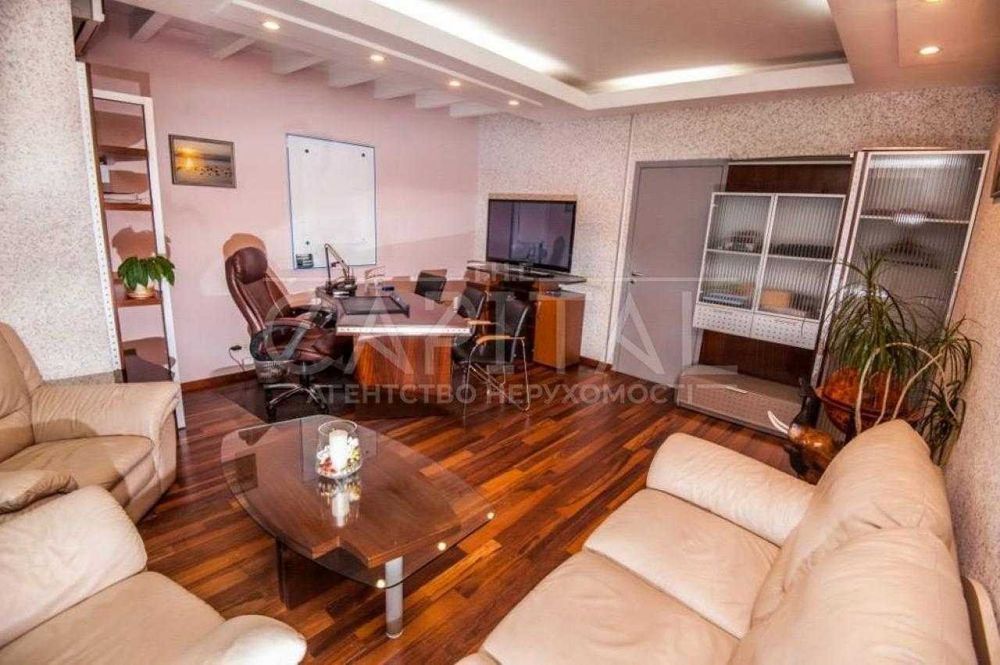 Продаж офісу, 105 м2, вул. Введенська, Подільський р-н, Поділ