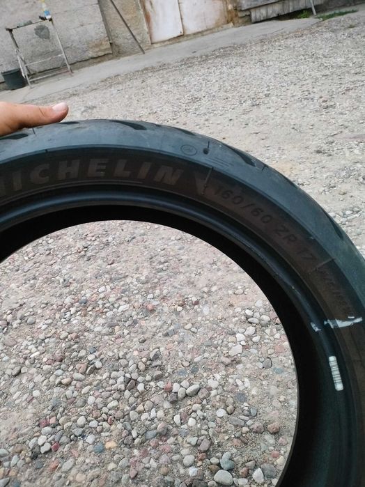 Opona 160/60/17 Michelin Road 5