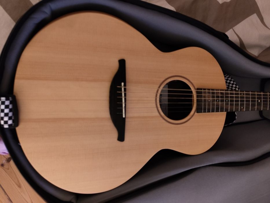 Sheeran by lowden SO 2 acoustic guitar