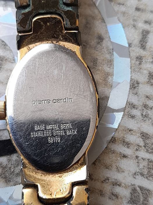 Продам часы pierre cardin swiss  б/у