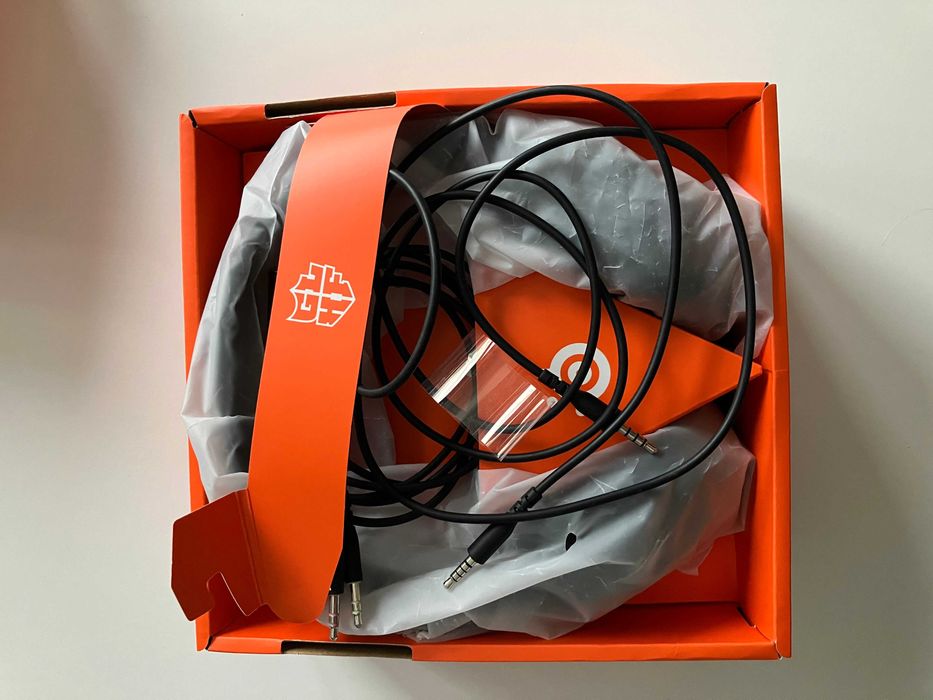 ZESTAW Słuchawki SteelSeries Arctis Nova 1 + Kamera Logitech C922 Pro