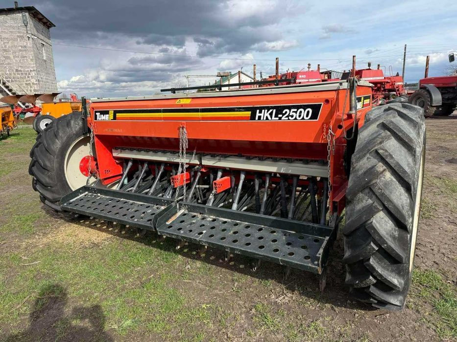 Сівалка зернова причіпна анкерна з міндобривом 2.5м TUME HKL 2500 (СЗ)