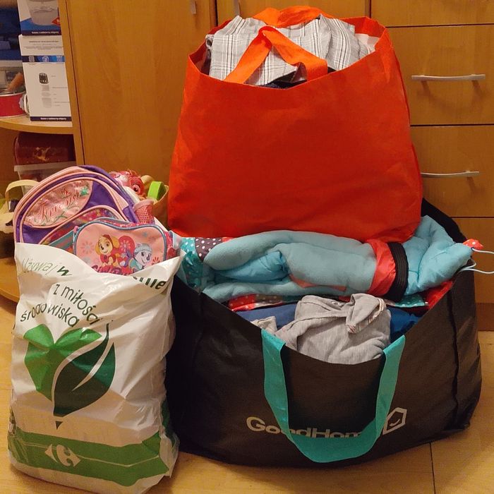 Oddam za niedużą kwotę ciuchy dla dziewczynki