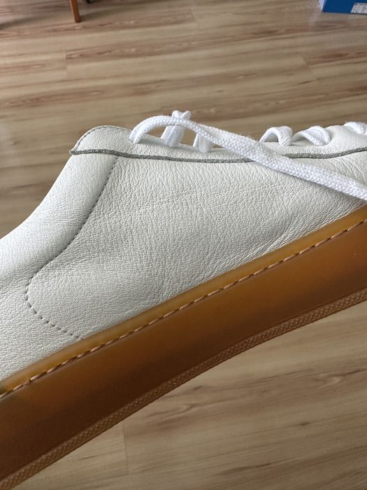 Skórzane trampki BUTÉ – Nowe