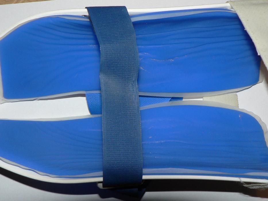 Tala para o pé esquerdo) em gel de silicone MediMac