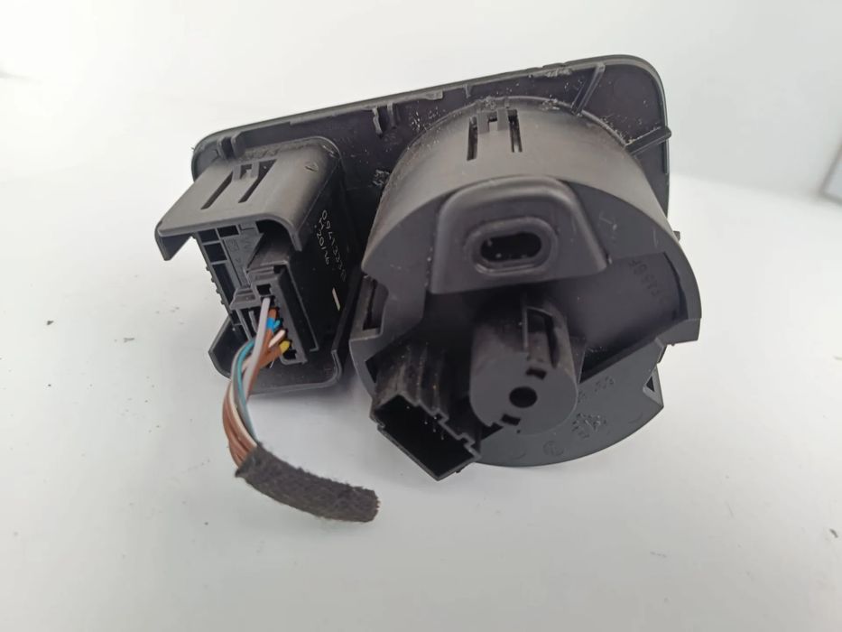 Botão / interruptor de luzes VOLKSWAGEN Golf VII (5G1, BQ1, BE1, BE2)