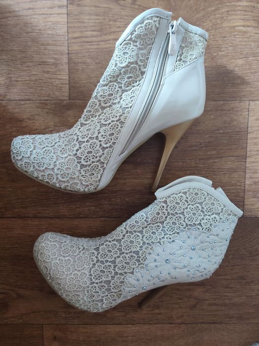 Весільні ботинки