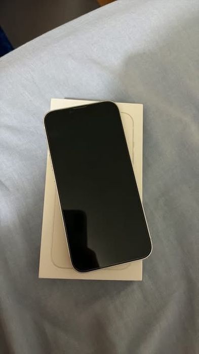 Vendo iphone 13 (128GB) com novo sem qualquer sinal de uso