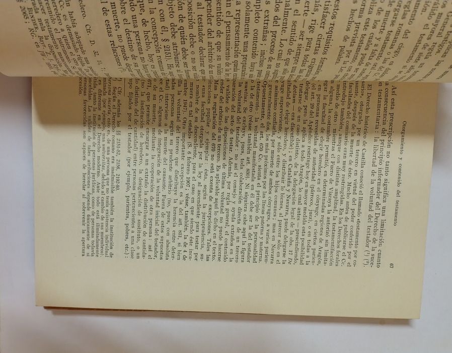 Derecho de Sucesiones, de Julius Binder

Editorial labor, S. A., 1933