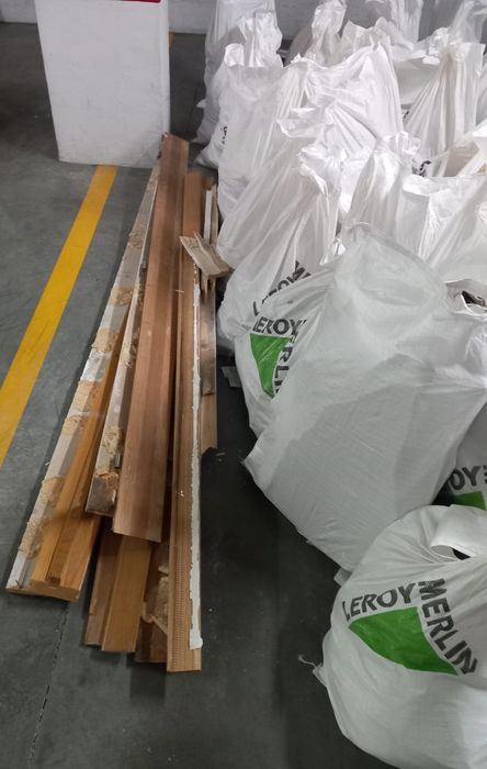 CARRINHAS CAIXA ABERTA, CAIXA FECHADA p/ recolha de entulho e resíduos