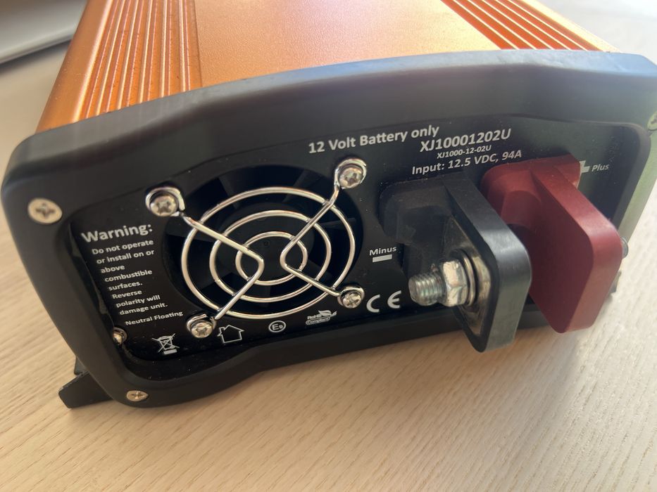 Inversor de Onda Pura Xunzel 1000W 12V (Como Novo)