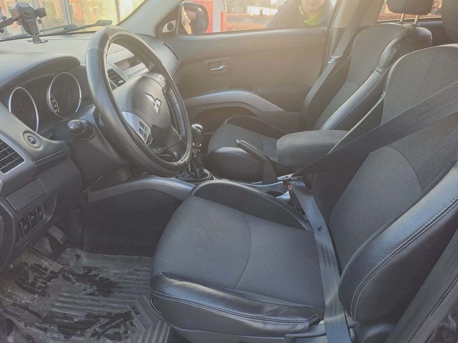 Sprzedam  Mitsubishi Outlander 4x4 !!!