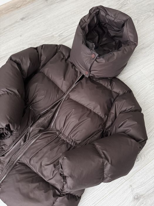 Пуховик зв штучним хутром шоколадного кольору