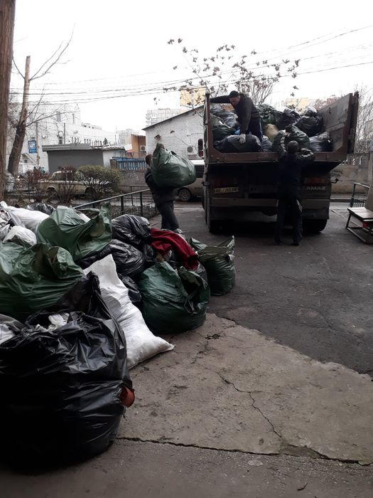 Вывоз мусора на свалку Вивіз будівельного сміття  Вынос хлама мешков