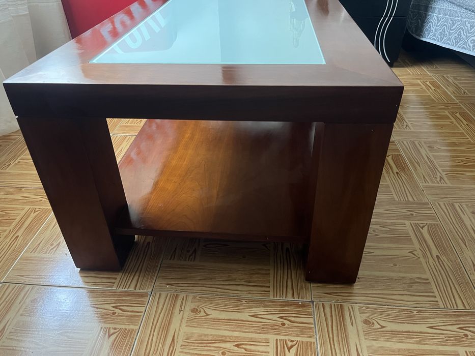 Mesa de sala madeira