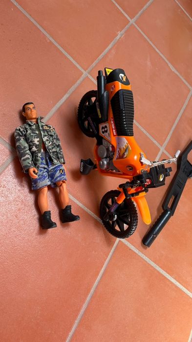 Action Man Moto cor laranja