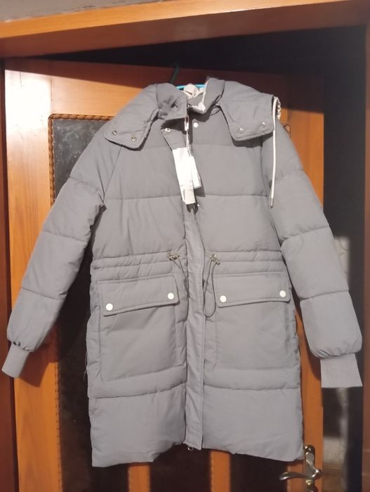Тепла зимова куртка( пуховик)