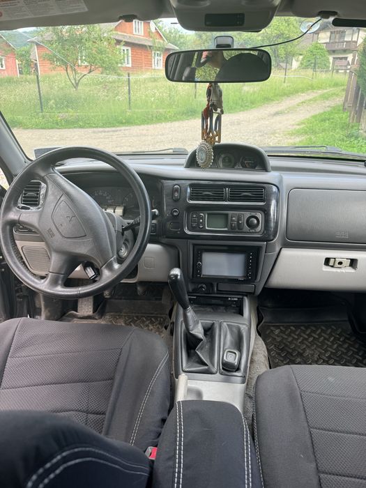 Mitsubishi pajero sport