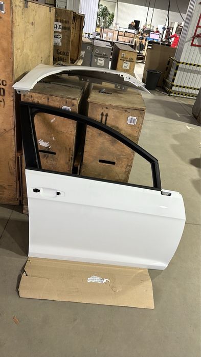 Двері передні праві VW Golf 7 Volkswagen 2013-2020р