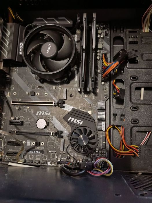 Iгровий ПК AMD Ryzen 5 3400G + 32GB DDR4 + MSI X570-A PRO