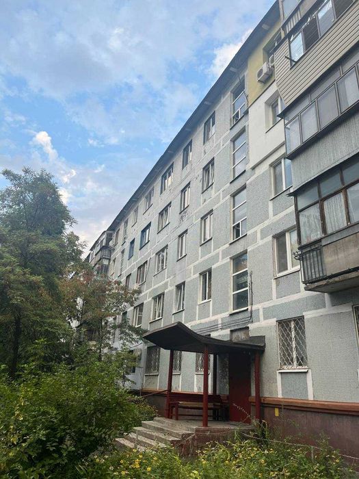 Продам 1 кімнатну квартиру С Ковалевської (Калиновая) р-к Образцова!