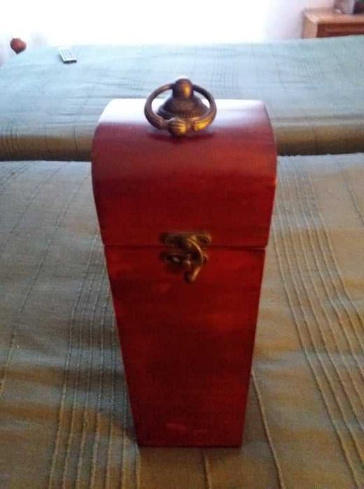 Caixas de Madeira e outros artigos - Impecáveis