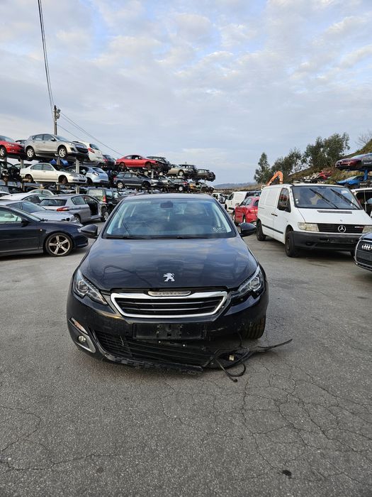 Peugeot 308 II 1.6 BlueHDi de 2016 para peças