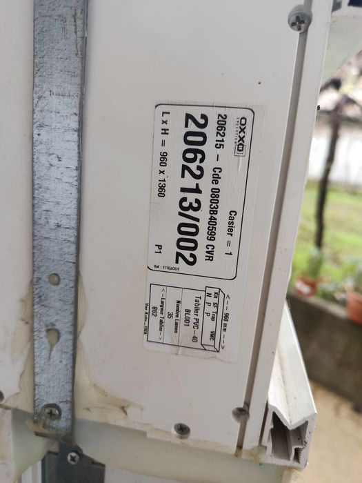 Janelas com estores incluido