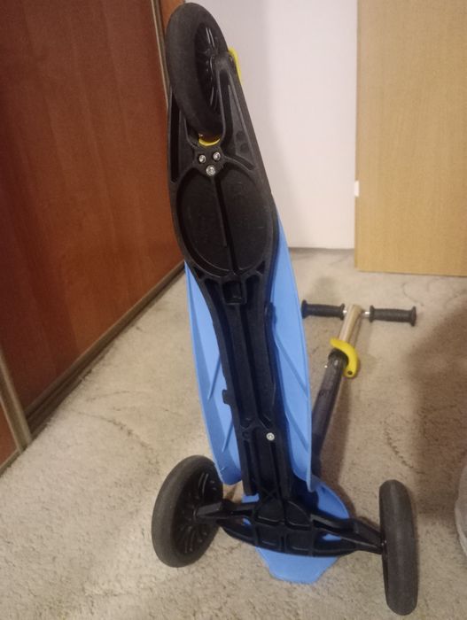 Hulajnoga trójkołowa oxelo