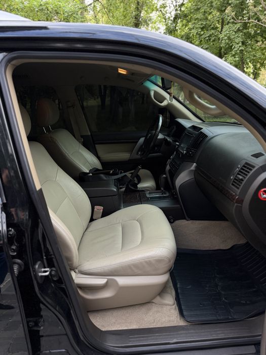 Land cruiser 200 4.5D