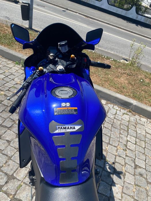 Vendo mota Yamaha R7 2022