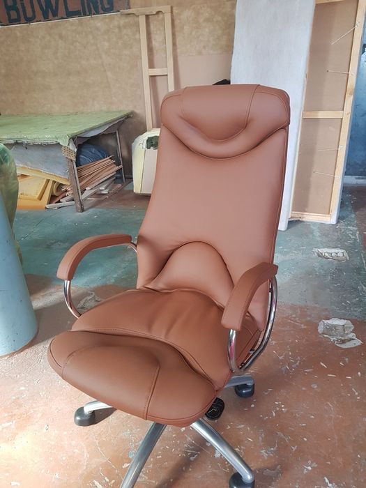 Перетяжка офісного крісла