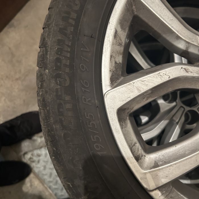Jogo de 4 Jantes Originais Renault 16" (4x100) + Pneus 195/55 R16