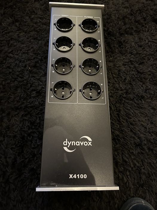 Régua filtrada Dynavox X4100