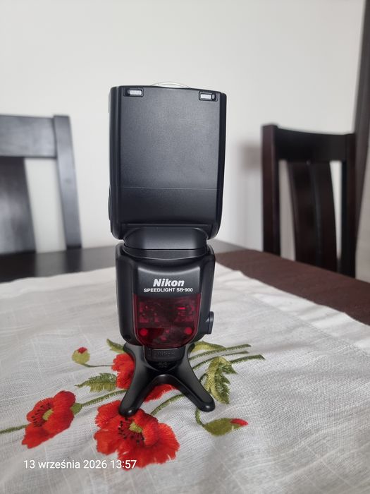Lampa błyskowa Nikon Speedlight SB-900 Ładna
