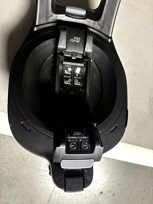 Fotelik, nosidełko+baza zestaw Britax Romer Baby-3 i-Size+Dualfix+Base