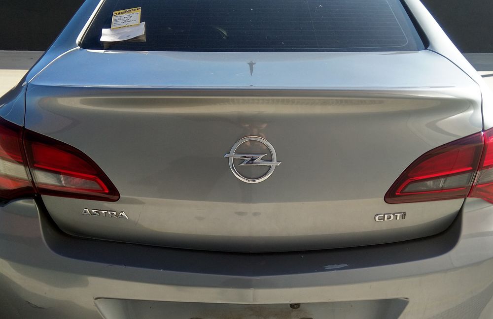 Porta / Tampa da Mala - 13355693 - OPEL ASTRA J (P10)