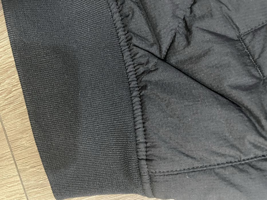 Бомбер японського бренду Uniqlo