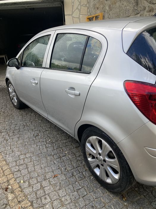 Vendo opel corsa ECO flex1300cdti